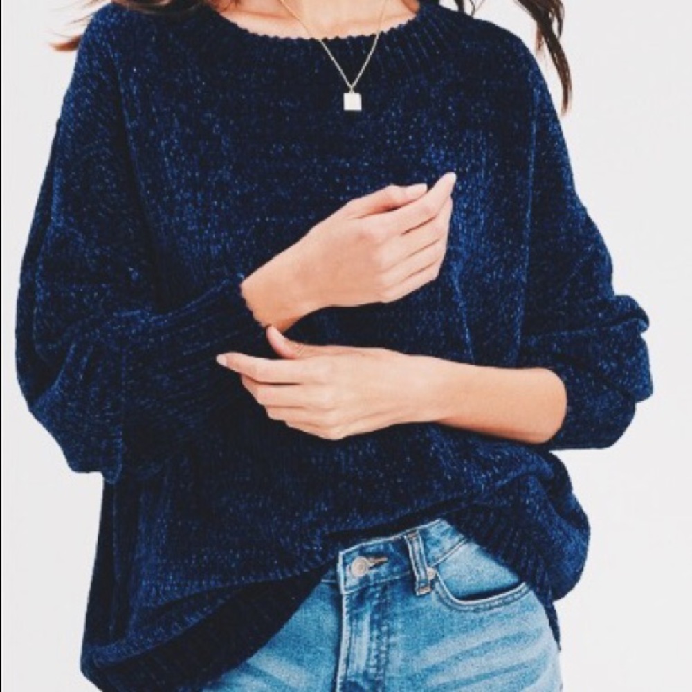 Super soft Oversized chenille sweater!